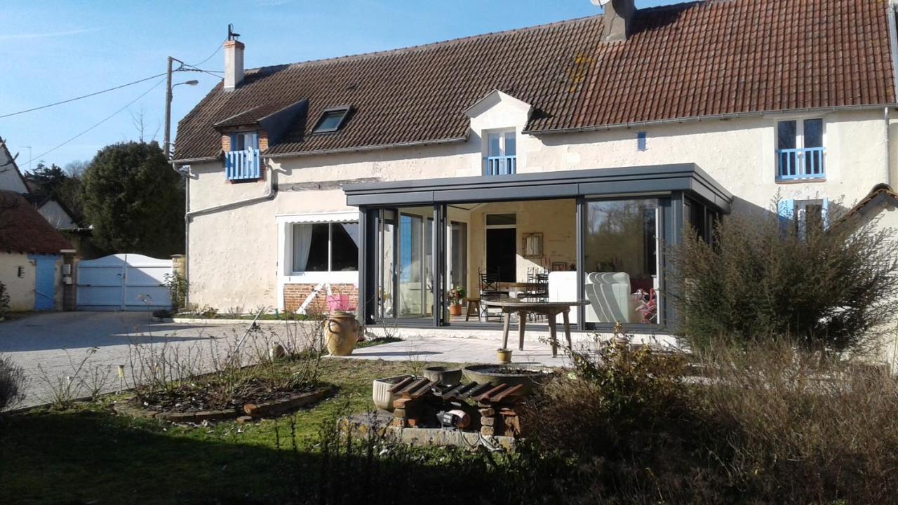 Bed and Breakfast Les Hirondelles Onzain Exterior foto